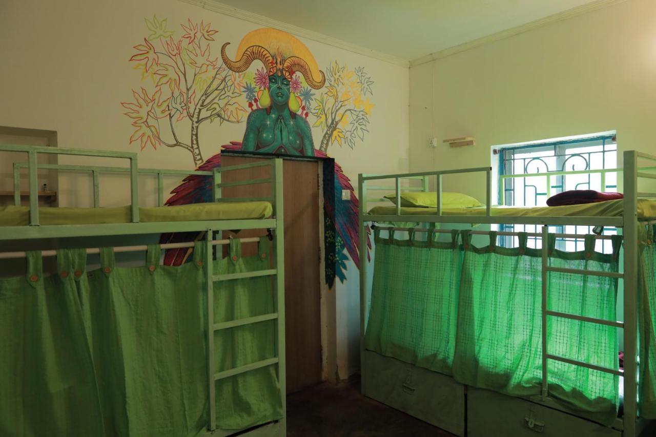 Gaia Hostels 안주나 외부 사진