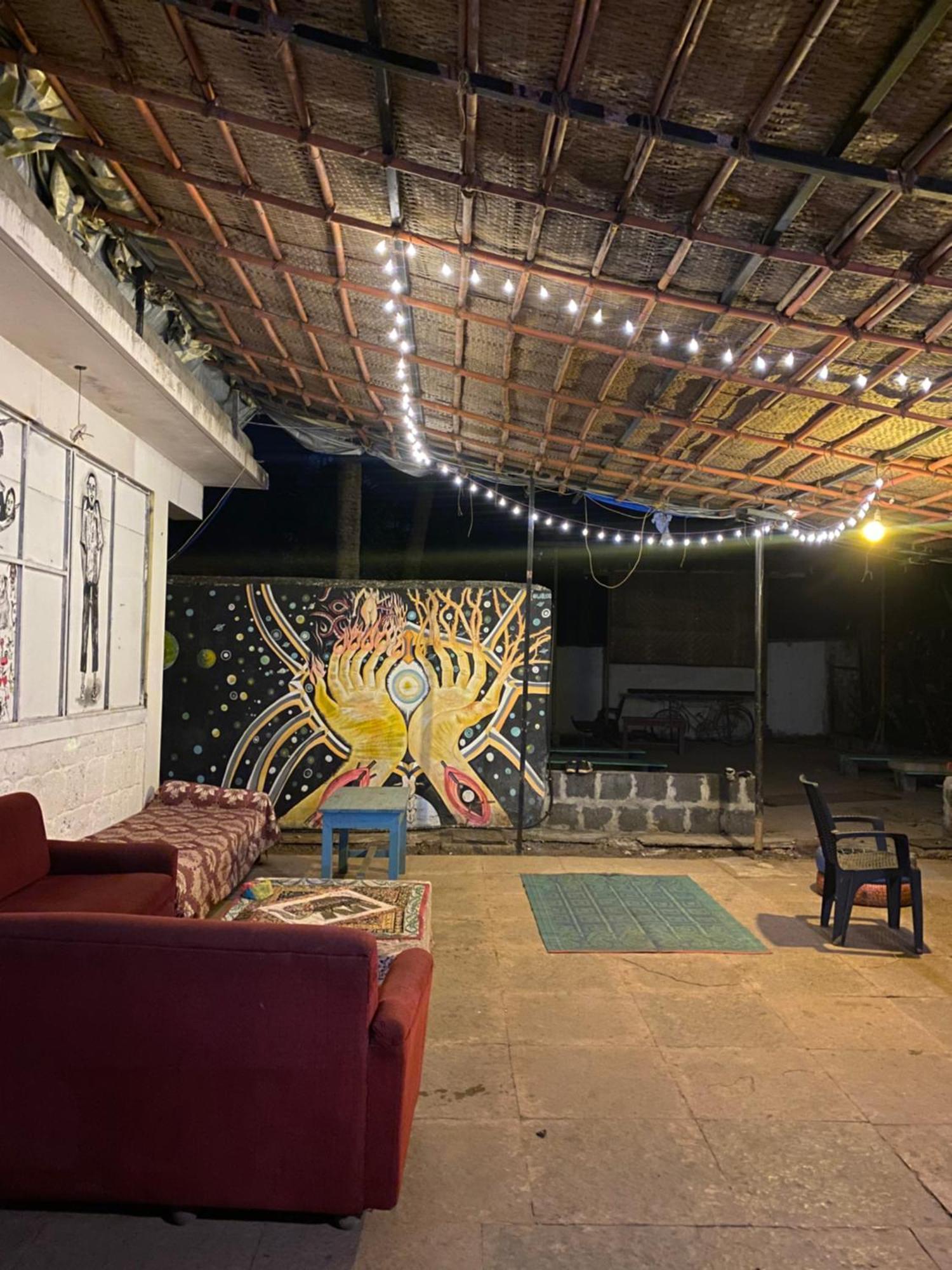 Gaia Hostels 안주나 외부 사진